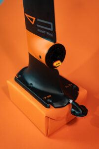 Code Foils x Foil Drive Integrated UHM Mast - Image 3