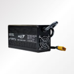 Manta TakeOff Evo Fast Charger - 8A - Image 2